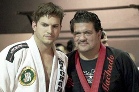 ashton-kutcher-trains-bjj-brazilian-jiu-jitsu-at-the-academy-beverly-hills-with-rigan-machado